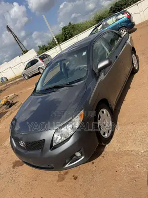 Toyota Corolla 2010 Gray