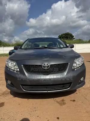 Toyota Corolla 2010 Gray