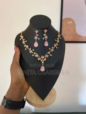 Star Necklace Set