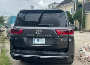 Toyota Land Cruiser 2022 Gray