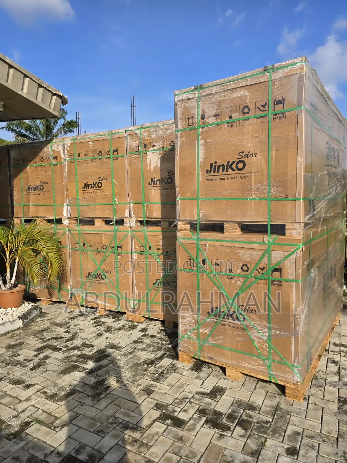 630w Jinko Grade a Bifacial Solar Panel