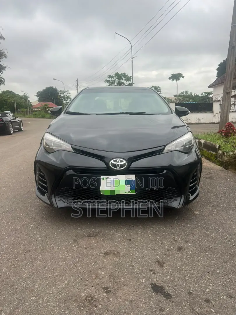 Toyota Corolla 2015 Black