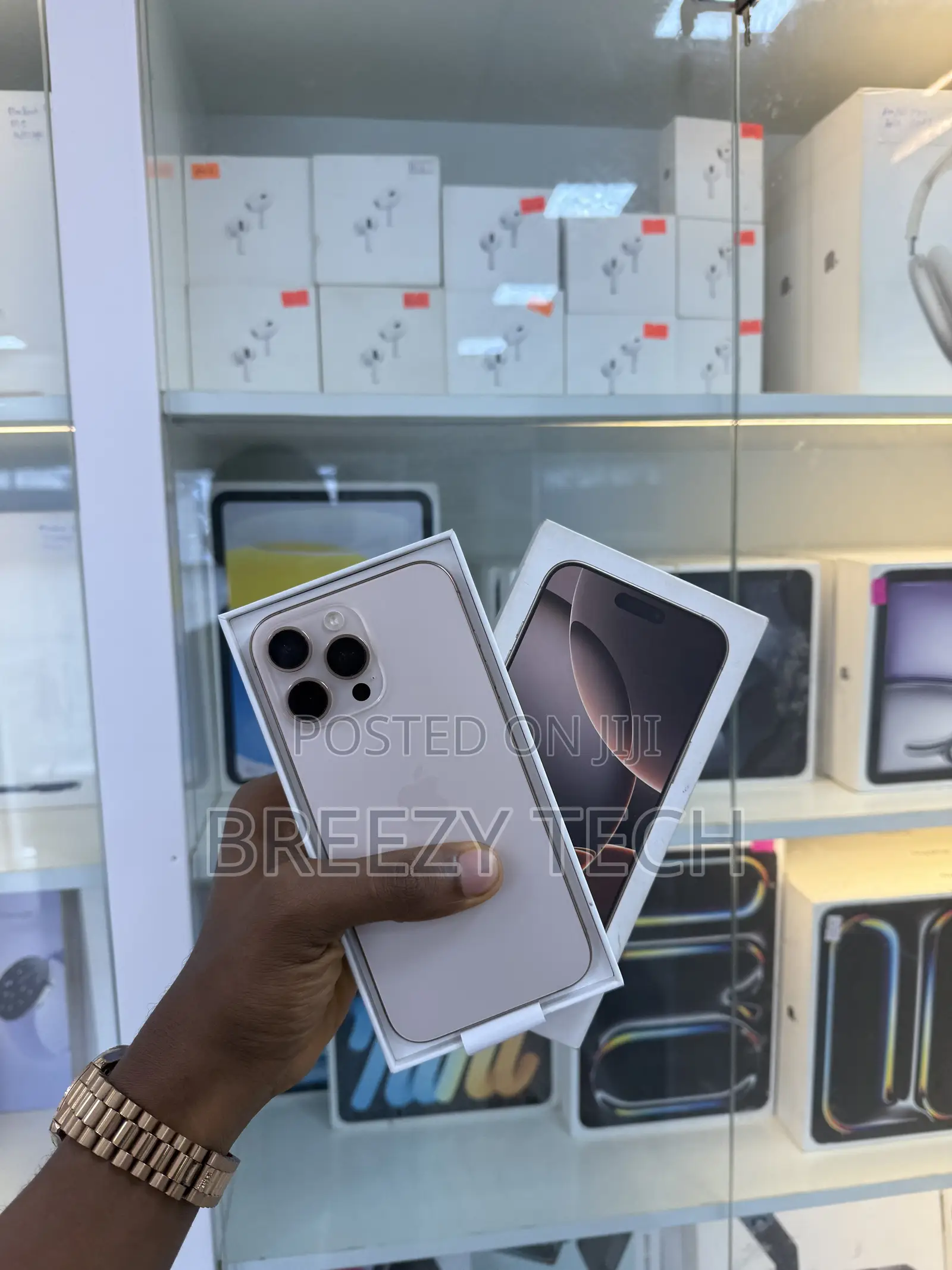 Apple iPhone 16 Pro Max 1 TB Gold