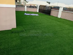 Stunning Green Artificial Grass