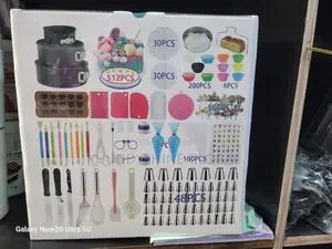 512-Piece Cake Decorating and Baking Supplies Kit