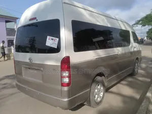 Toyota HiAce 2015 Brown