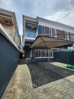 4bdrm Duplex in Chevron for rent