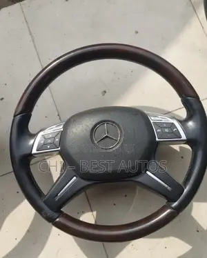 Mercedes Benz 2013 ML/GL Steering Wheel