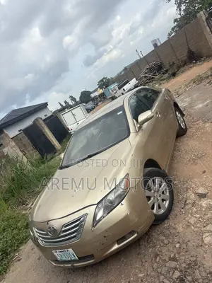 Toyota Camry 2007 Gold