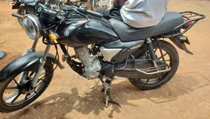 Yamaha Crux 2025 Black