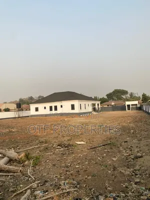 3bdrm Apartment in Bwari for sale