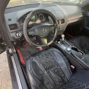 Mercedes-Benz C300 2009 Black