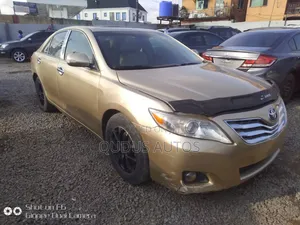 Toyota Camry 2007 Gold