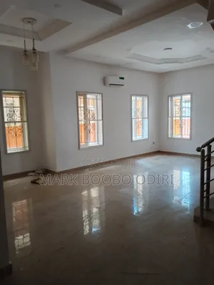 4bdrm Duplex in Iberra Estate. for rent