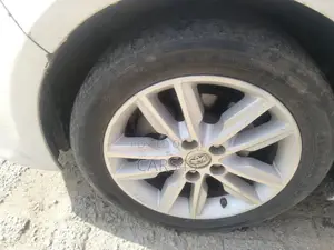 Toyota Avalon 2013 White
