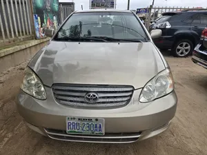 Toyota Corolla 2005 Gold