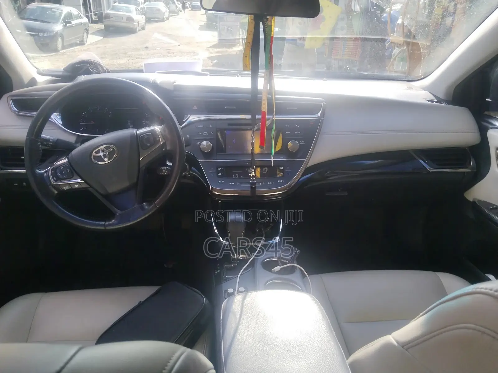 Toyota Avalon 2013 White