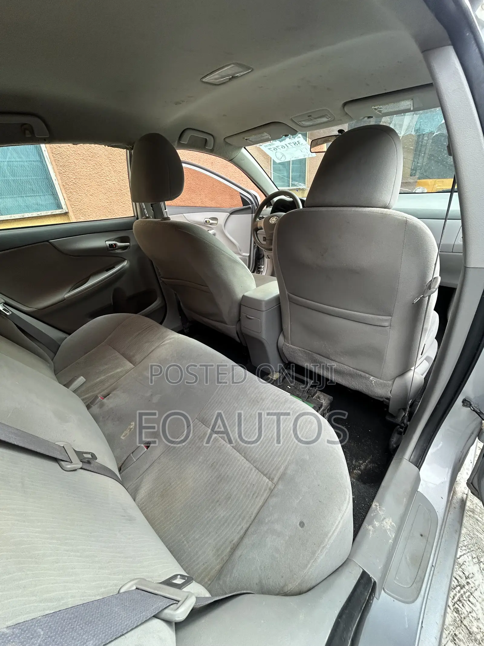 Toyota Corolla 2010 Silver