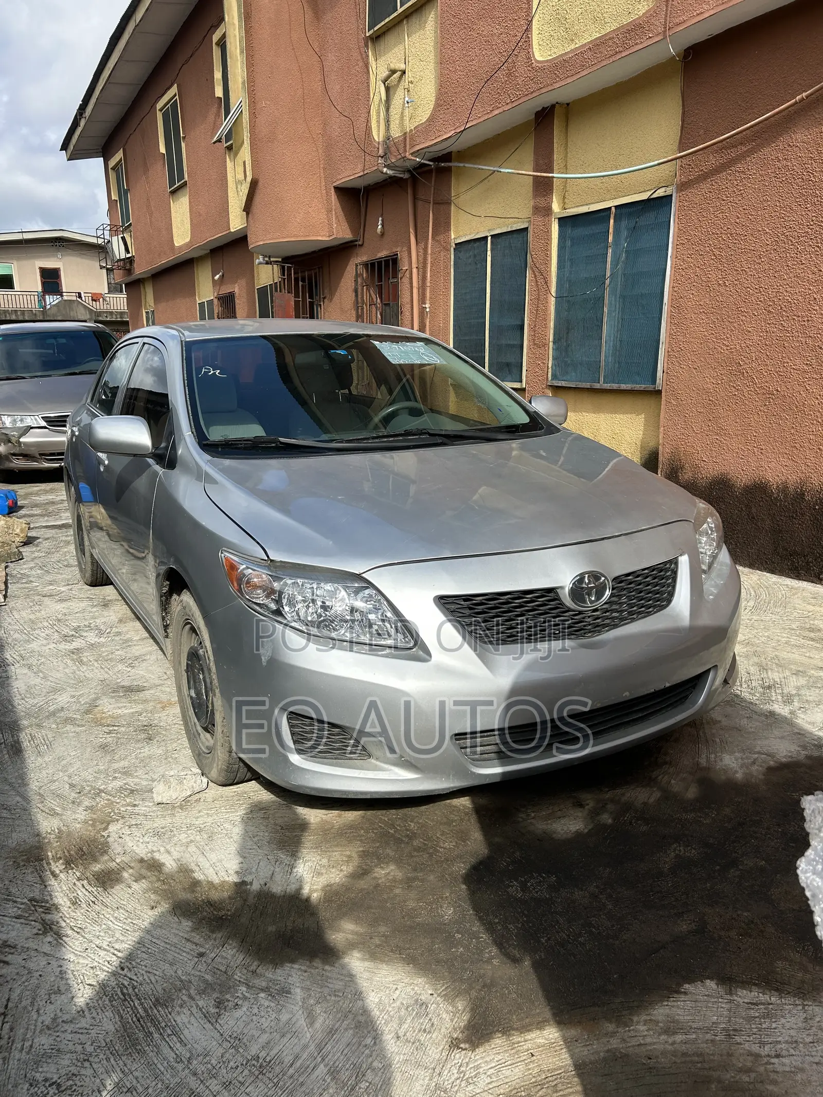 Toyota Corolla 2010 Silver
