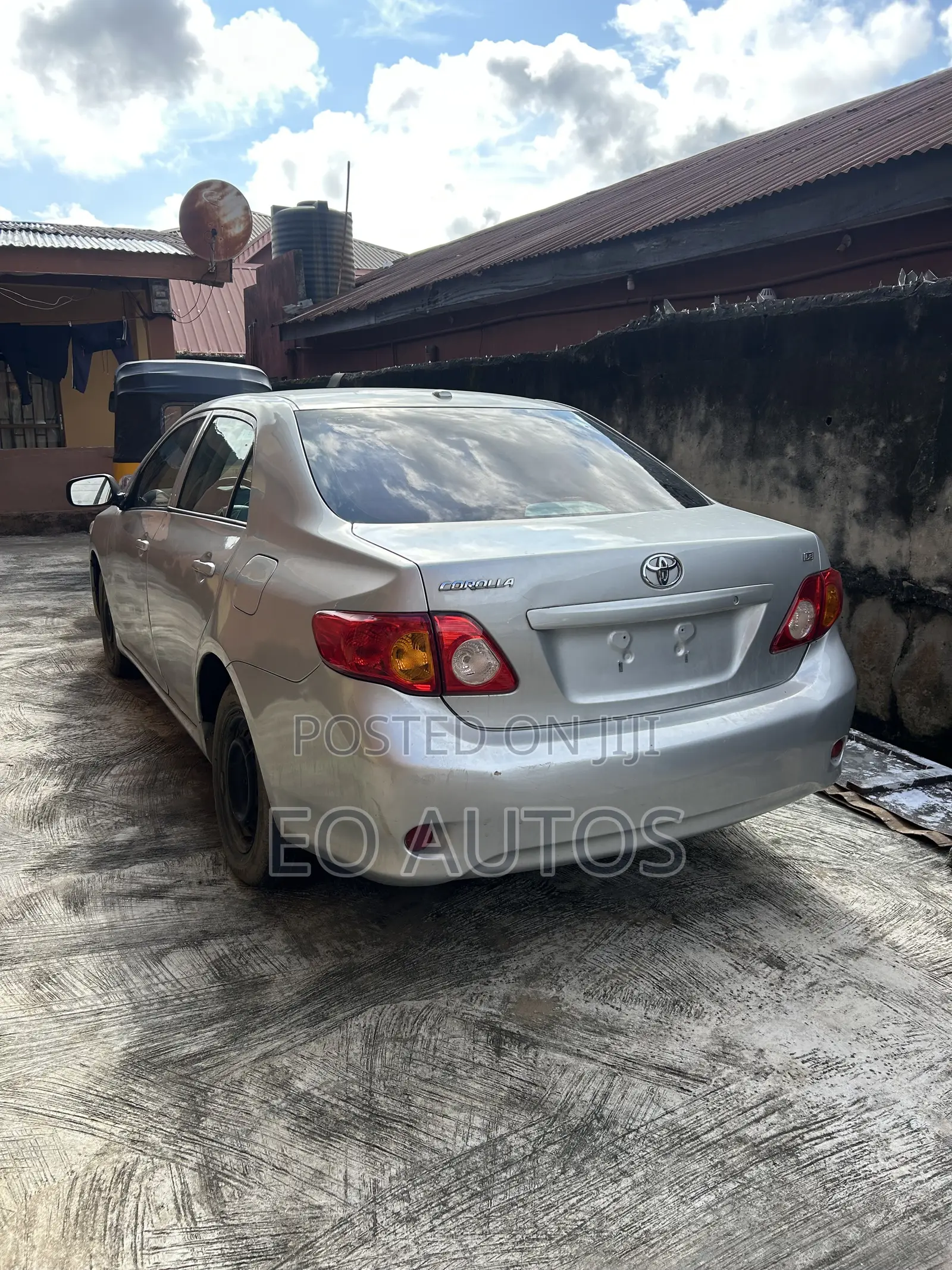 Toyota Corolla 2010 Silver