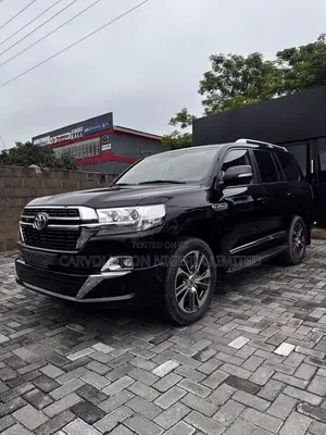 Toyota Land Cruiser 4.5 V8 GXR 2021 Black