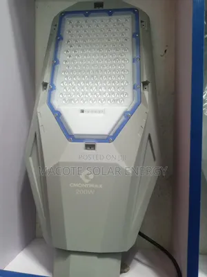 200w Cmontmax Solar Street Light