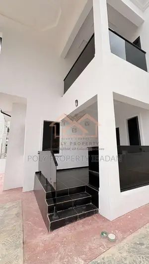 4bdrm Duplex in Engr. Lere Adigun, Ibadan for sale