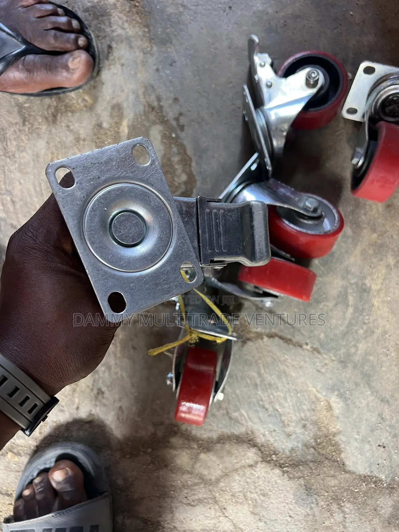 Heavy-Duty Swivel Caster Wheels