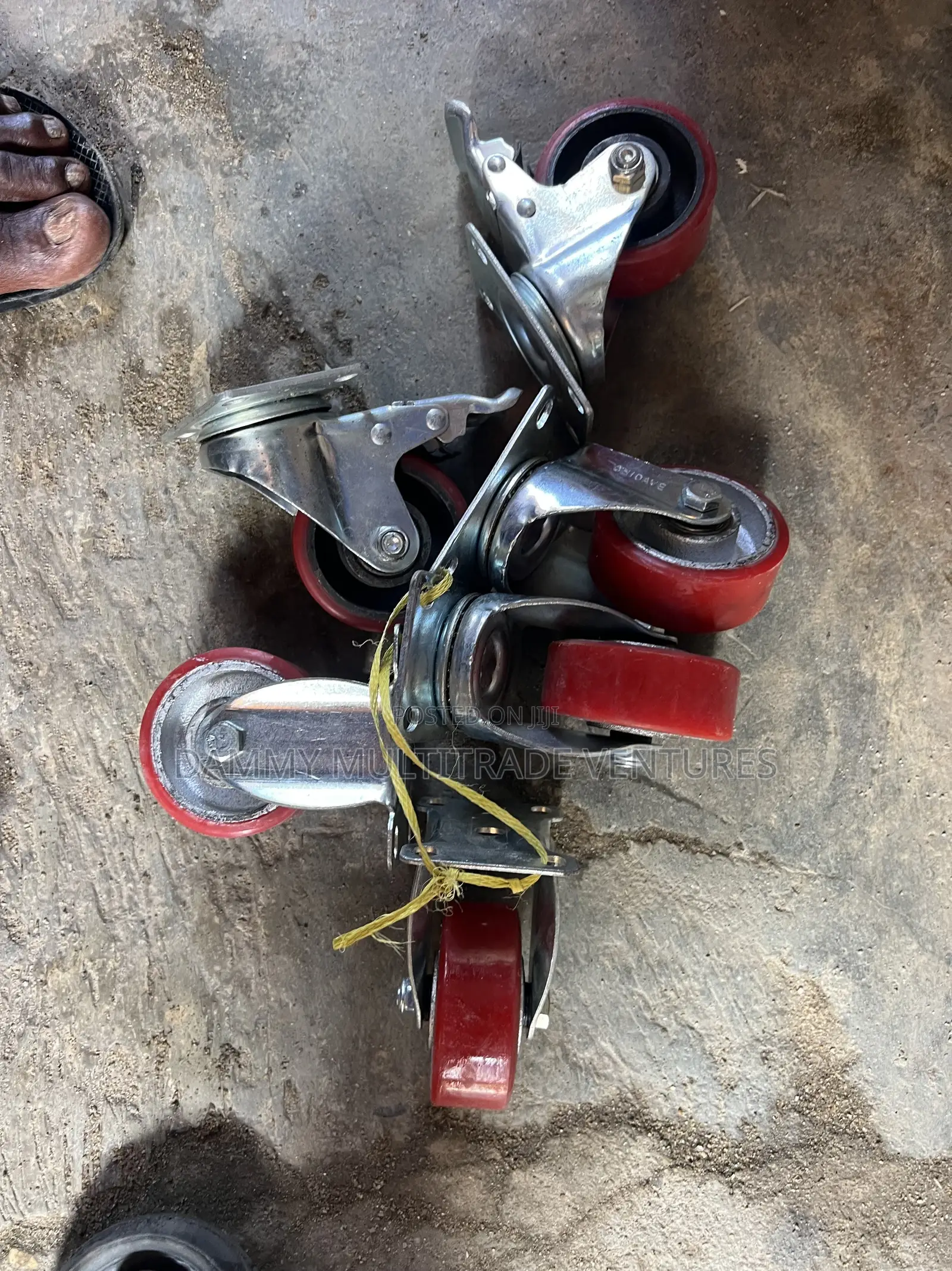 Heavy-Duty Swivel Caster Wheels