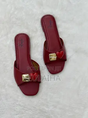 Female Burgundy Handmade Slide