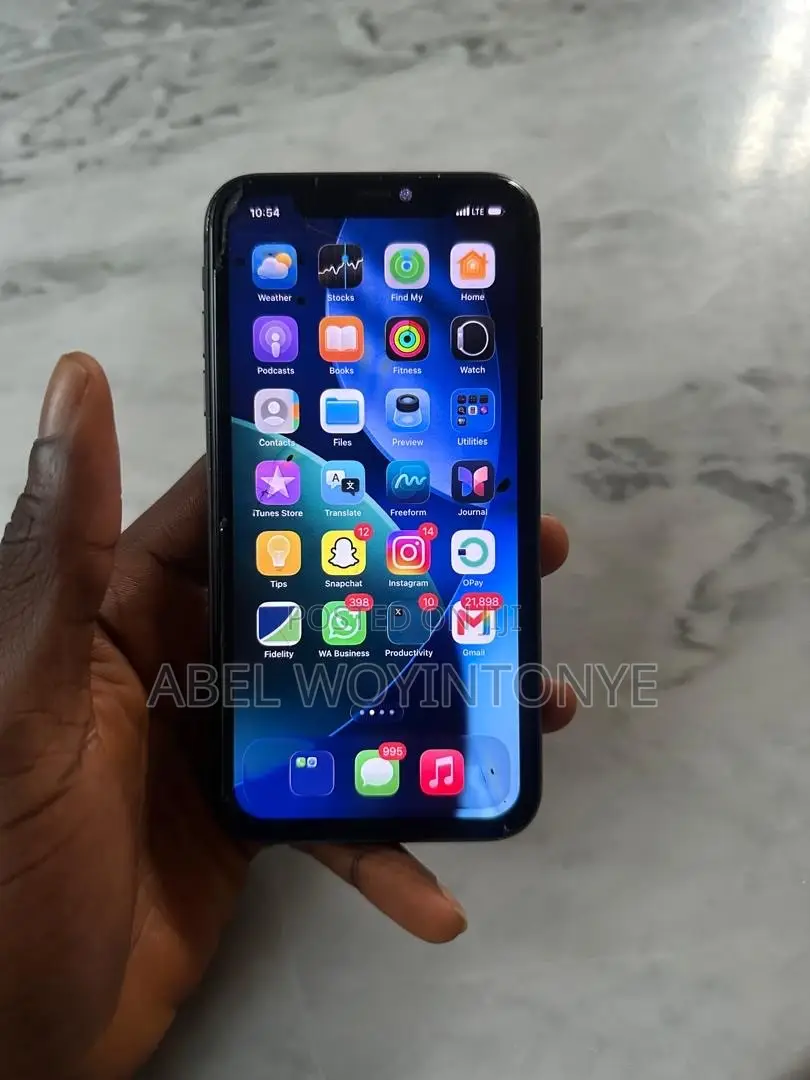 Apple iPhone 11 64 GB Black