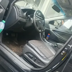 Hyundai Sonata 2011 Black
