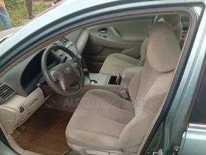 Toyota Camry LE 4dr Sedan (2.5L 4cyl 6AM) 2010 Green