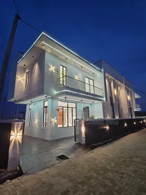 4bdrm Duplex in Lekki Palm City, Ado / Ajah for sale