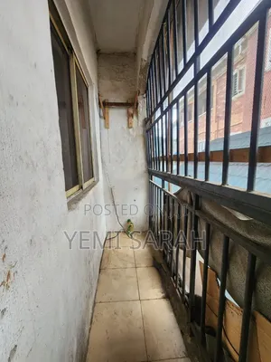 2bdrm Apartment in Ebute Metta for rent