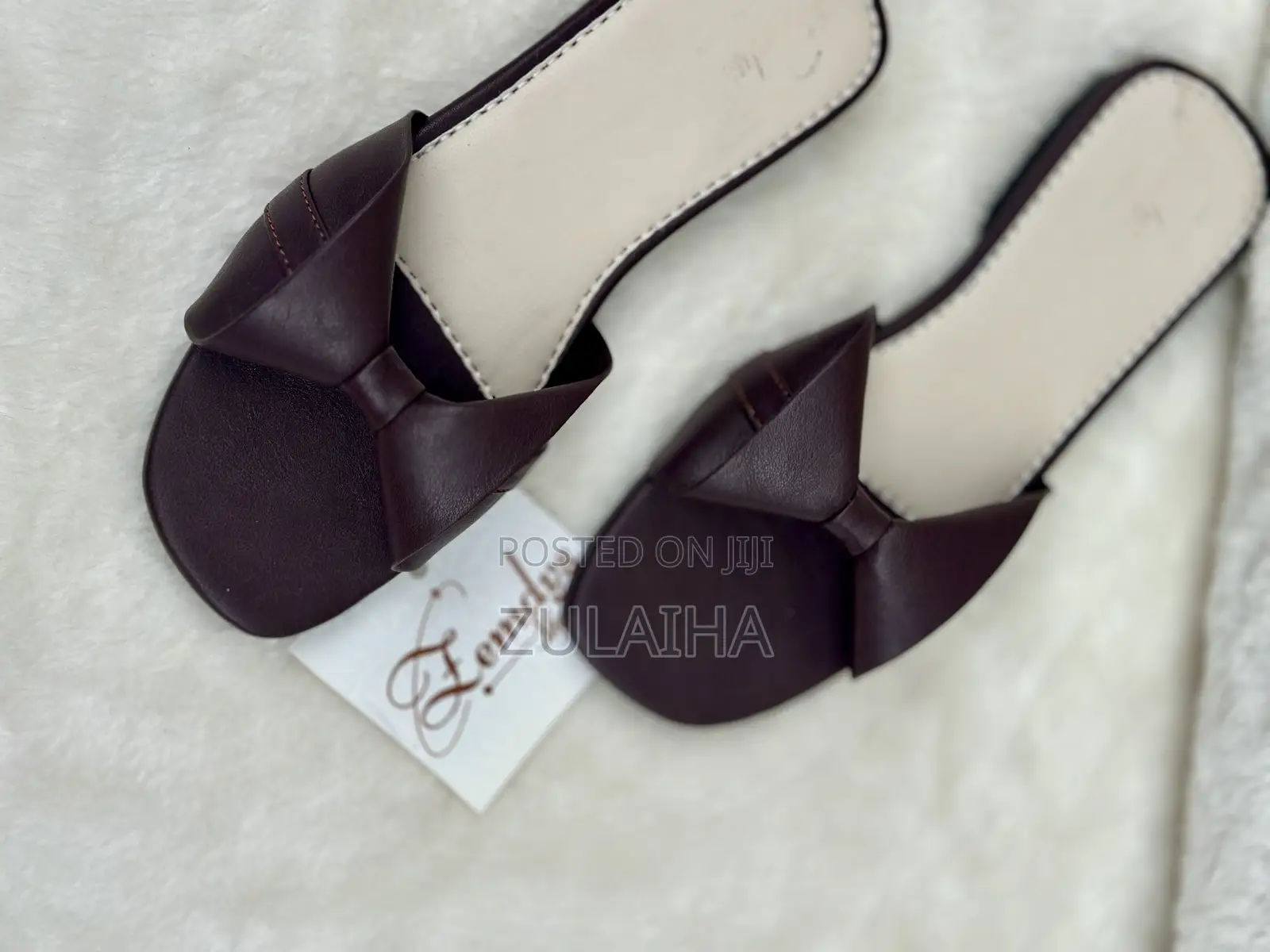Coffee Brown Female Slide