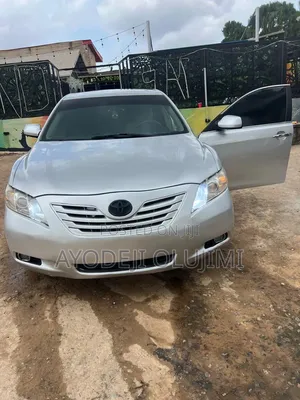Toyota Camry 2009 Silver