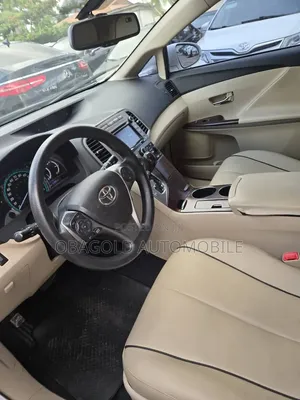 Toyota Venza LE 4dr Wagon AWD (2.7L 4cyl 6A) 2015 White