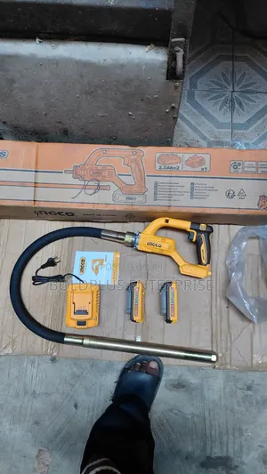 20 Volt Ingco Cordless Concrete Vibrator Machine
