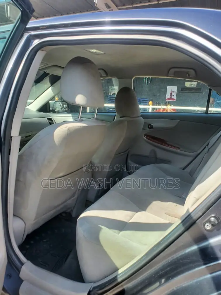 Toyota Corolla 2008 Gray