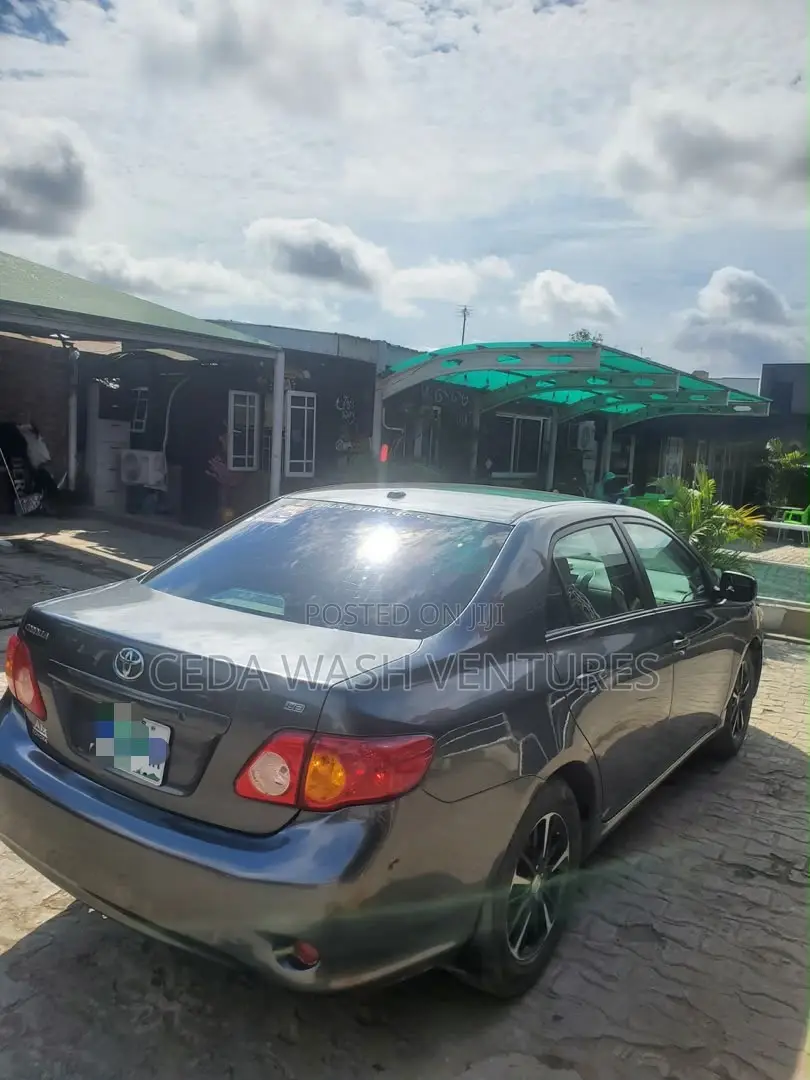 Toyota Corolla 2008 Gray