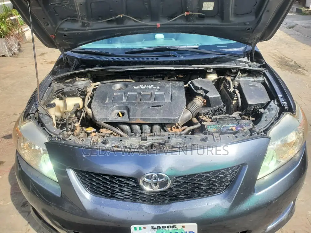 Toyota Corolla 2008 Gray