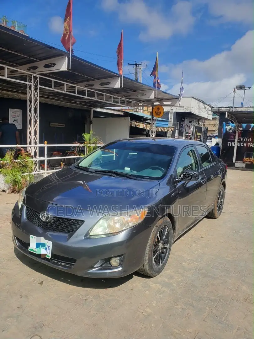 Toyota Corolla 2008 Gray