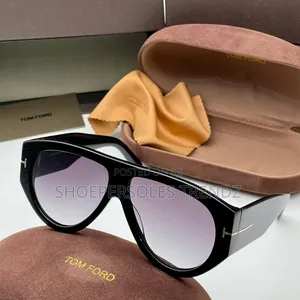 Tomford Classy Retro Aviator Sunglasses