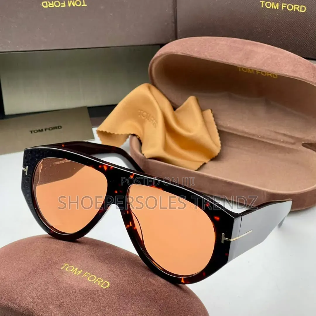 Tomford Classy Retro Aviator Sunglasses