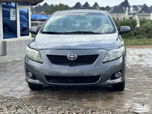 Toyota Corolla LE 4dr Sedan (1.8L 4cyl 4A) 2010 Gray