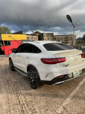 Mercedes-Benz GLE-Class 2017 White