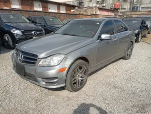 Mercedes-Benz C300 2009 Gray