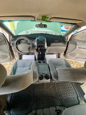 Toyota Sienna 2007 Silver
