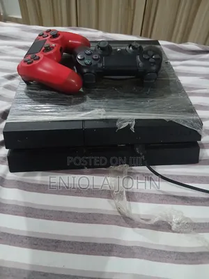 Play Station 4